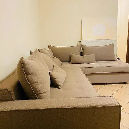 Ouranias Apartamento
